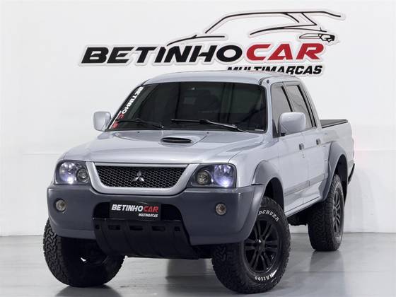 MITSUBISHI L200 OUTDOOR 2.5 HPE 4X4 CD 8V TURBO INTERCOOLER DIESEL 4P MANUAL MITSUBISHI L200 OUTDOOR 2.5 HPE 4X4 CD 8V TURBO INTERCOOLER DIESEL 4P MANUAL